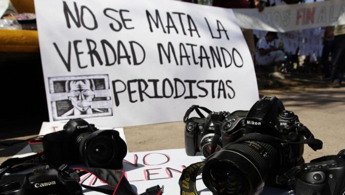 Artículo 19 denuncia aumento de 62% en agresiones contra la prensa en este sexenio, ataques en las “mañaneras” y acoso judicial