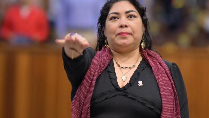 Suplente del finado diputado local Fernando Arteaga toma protesta