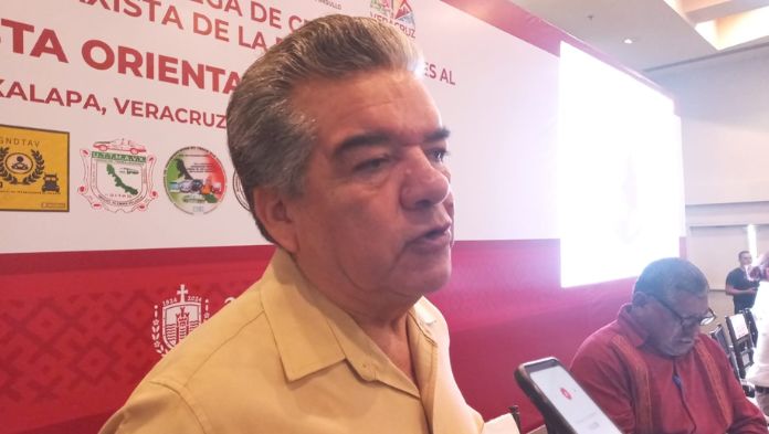 Taxistas presentará iniciativa de ley para prohibir definitivamente Uber y Didi en Veracruz