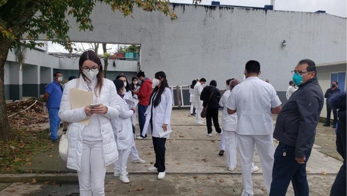 Por Covid-19, regresan medidas sanitarias a hospitales de Veracruz