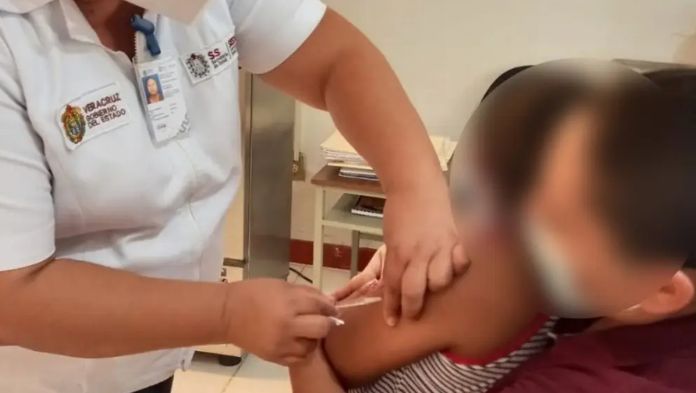 México retrocedió a la cobertura de vacunación alcanzada hace 10 años: OMS