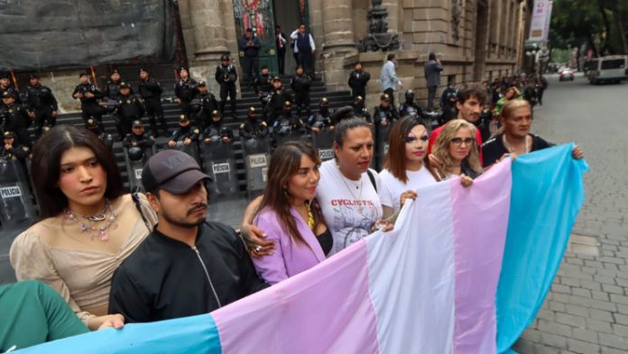 En CDMX aprueban tipificar el transfeminicidio como delito