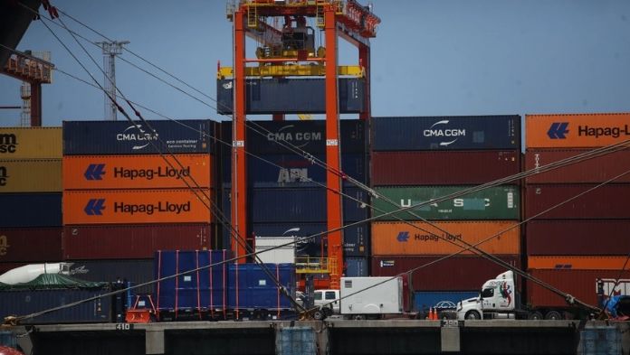 Déficit histórico con China llega a 1.1 billones de dólares: BdeM