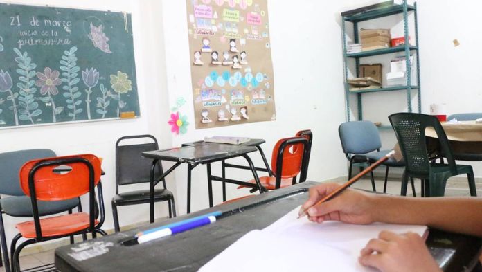 Veracruz, tercer entidad del país con menor cobertura educativa