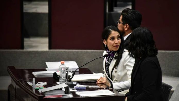 Permanencia de Giadáns en FGE será decisión de Nahle: diputado