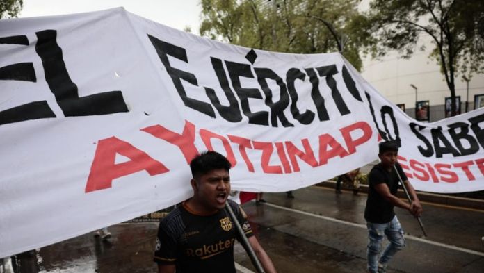 “Hasta hoy, no tengo pruebas de que el Ejército haya intervenido en la desaparición de los 43 normalistas de Ayotzinapa”: López Obrador