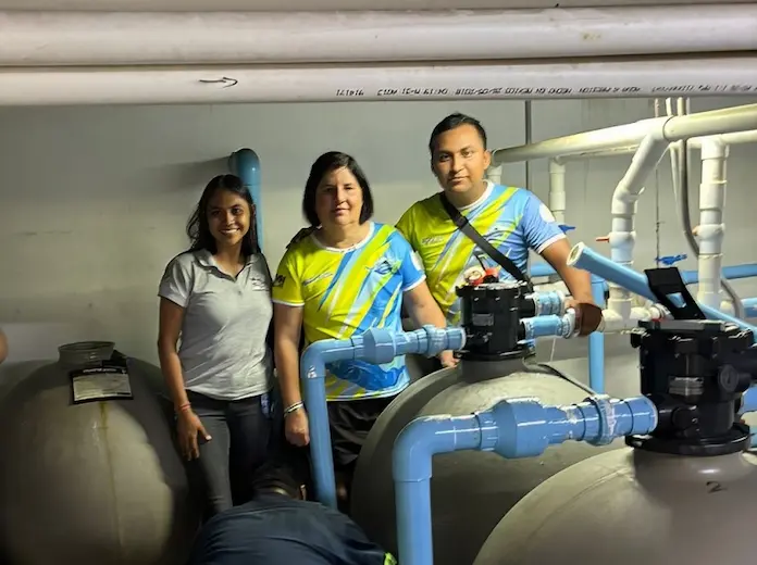 Alcaldesa equipa con sistema de bombeo y filtrado la Alberca Semi Olímpica de San Andrés Tuxtla