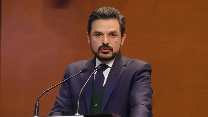 Sheinbaum informó que Zoé Robledo seguirá en el IMSS; Carlos Augusto Morales será su secretario particular