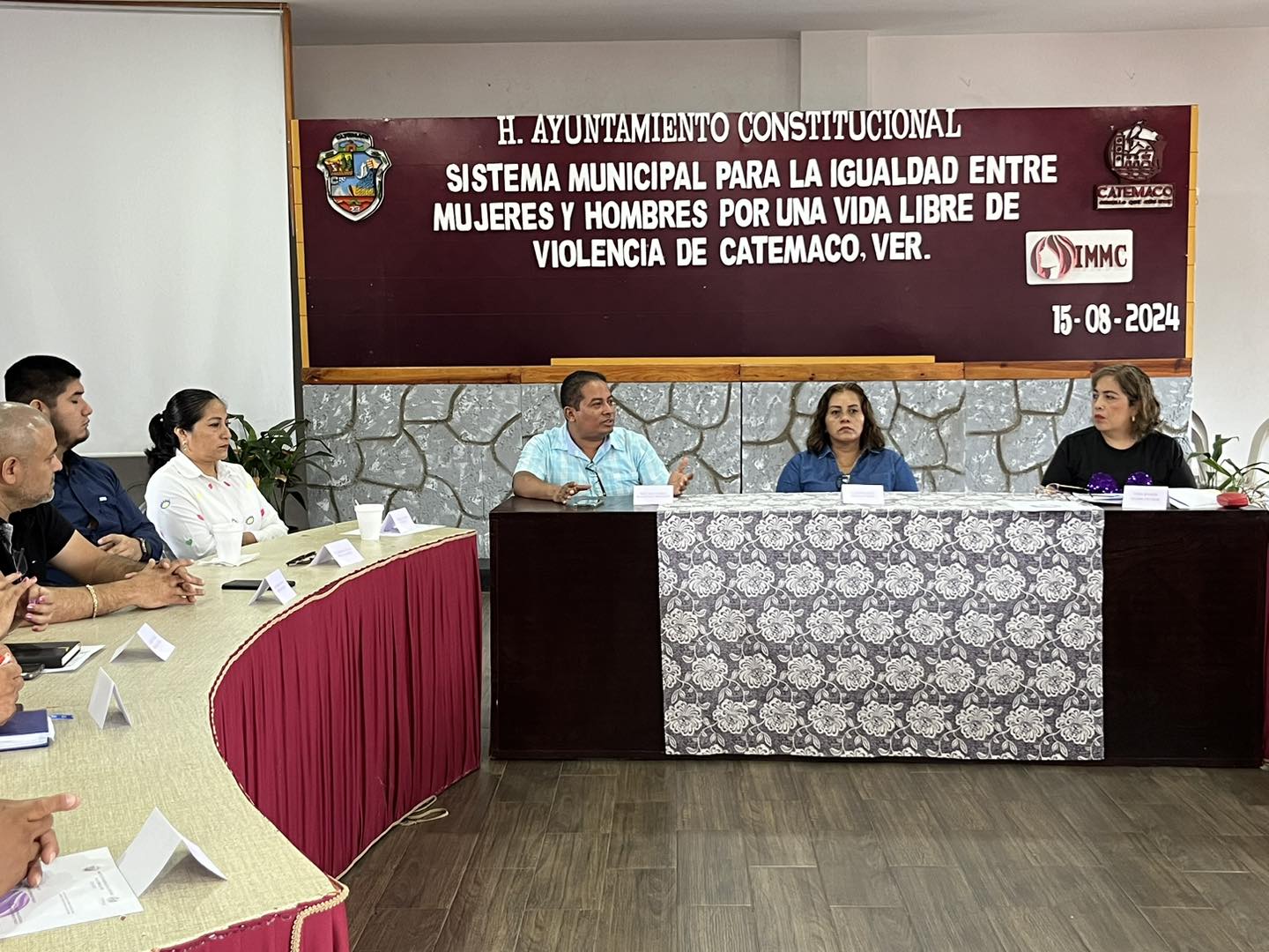 Reunión de trabajo en Catemaco por una Vida Libre de Violencia
