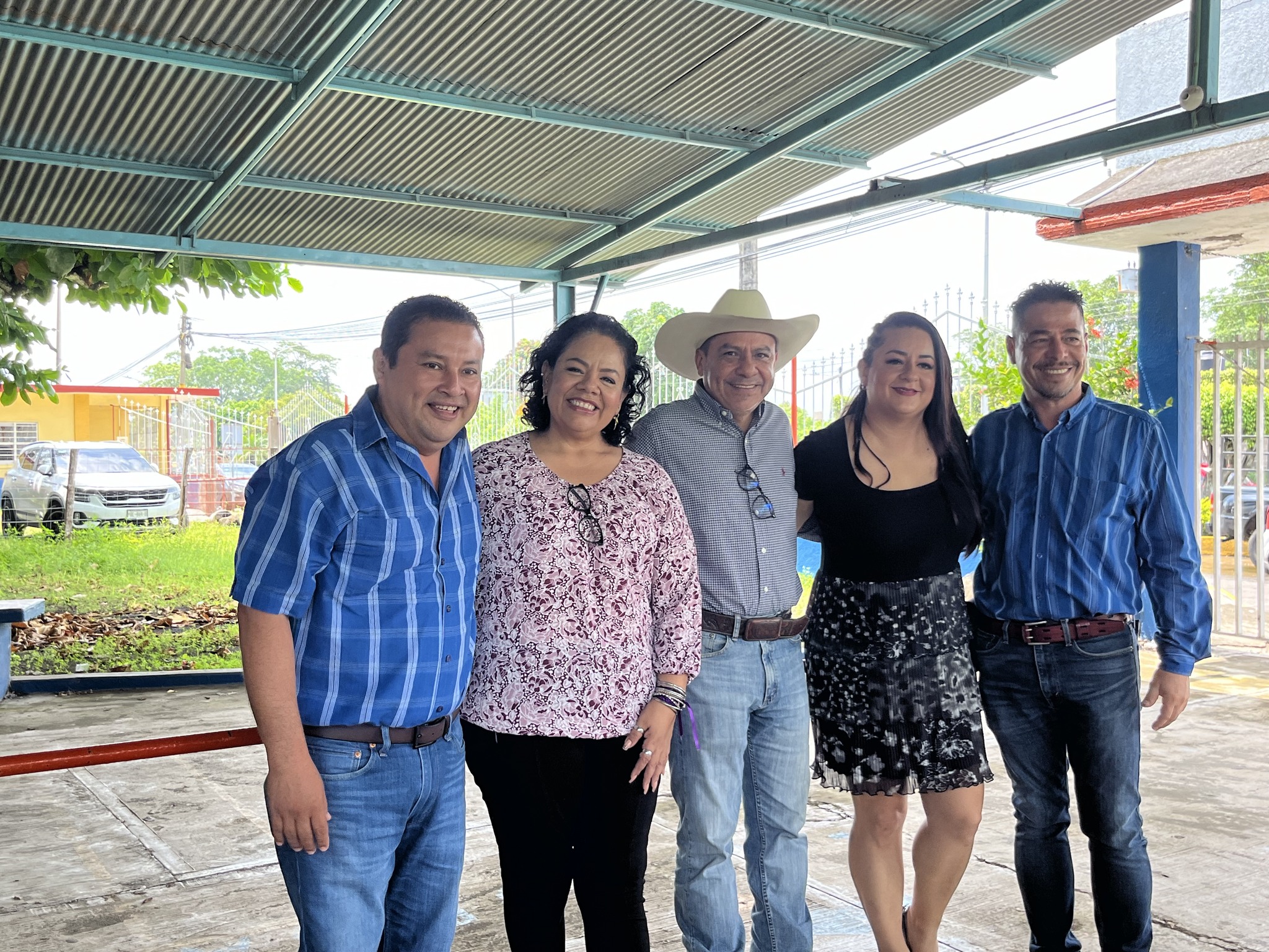 Alcalde de Catemaco presente en la inauguración de la plática magisterial “Los derechos humanos en el espacio escolar”