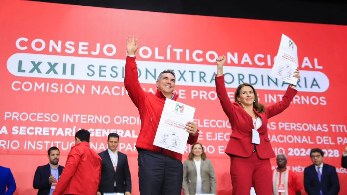 ‘Alito’ Moreno reelecto como presidente nacional del PRI