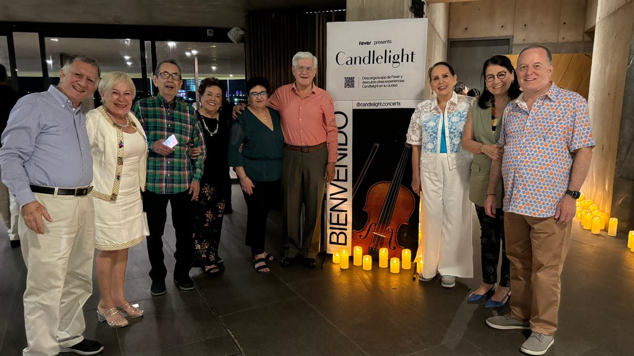 Diario Los Tuxtlas felicita al grupo de amigos de la buena música por su 39 aniversario.