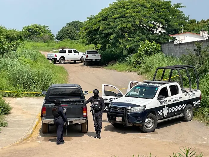 Hallan cuerpø sin v1da de una mujer entre la maleza