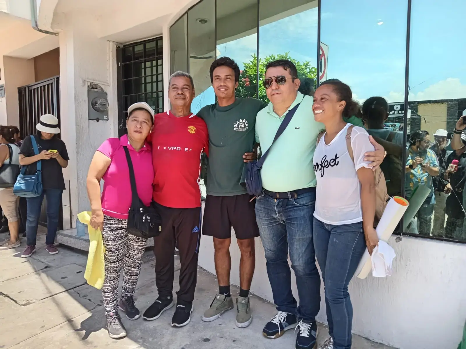 Liberan a Irving, atleta que defendió a mujer de acosador sexual