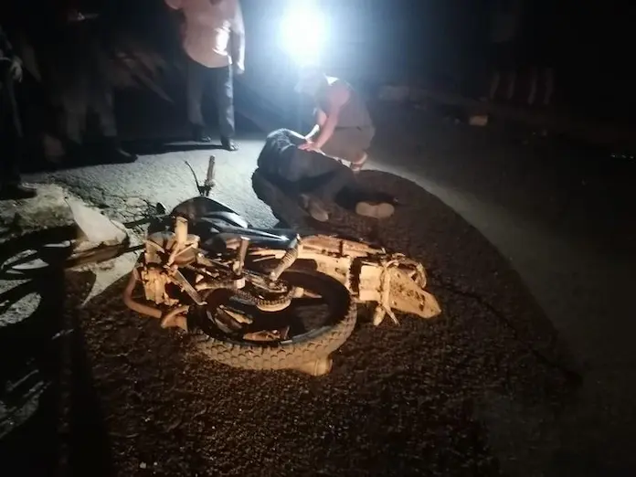 Motociclista ebrio se accidenta