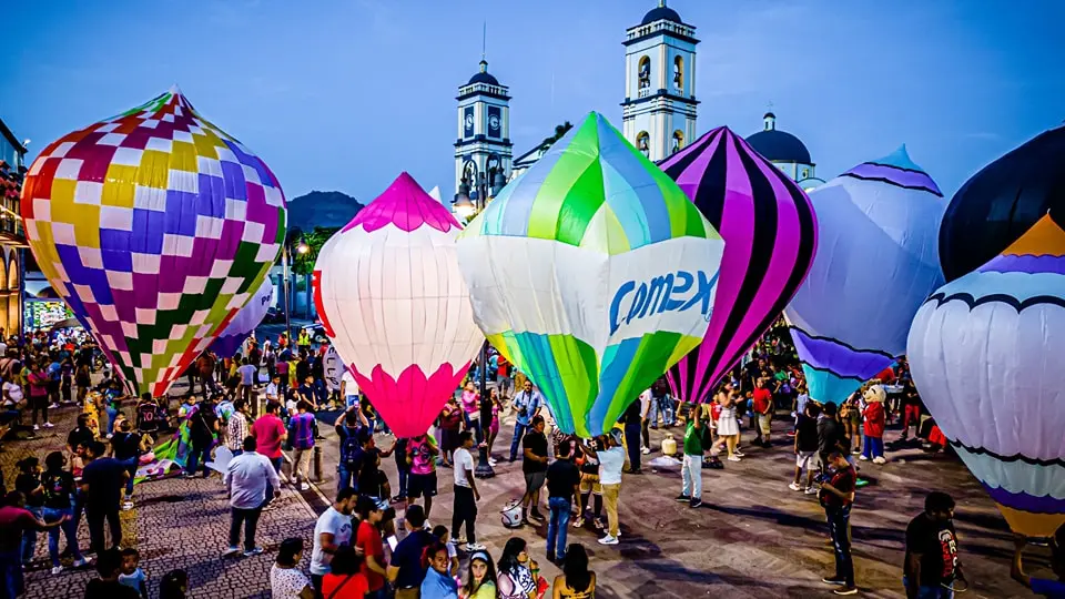 Así se vivió la Cuarta Muestra de Globos en San Andrés Tuxtla