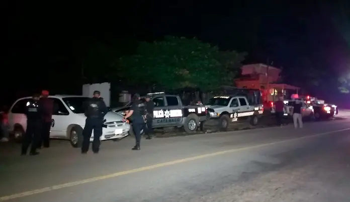 Un dec@pitadø y otro b@leadø en Catemaco