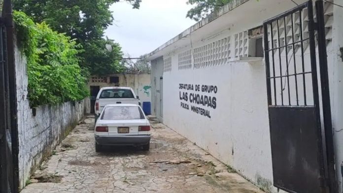 Detienen a 5 policías ministeriales adscritos a Las Choapas por presuntamente liberar ilegalmente a un reo