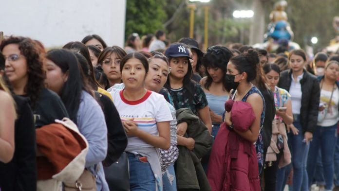 En México jóvenes ganan 33.8 pesos por hora trabajada, reportó el INEGI