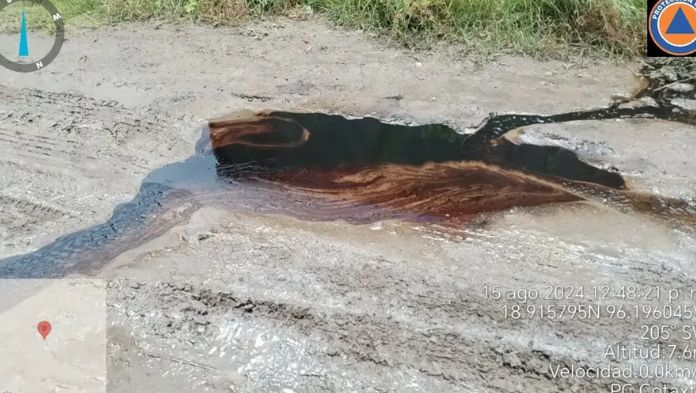 Derrame de aceite por ducto de Pemex llega a Cotaxtla, Veracruz; 800 personas sufren malestares