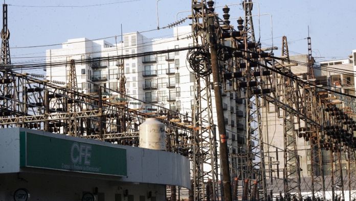 Pago de intereses de la deuda de Pemex y CFE creció 12%: Hacienda