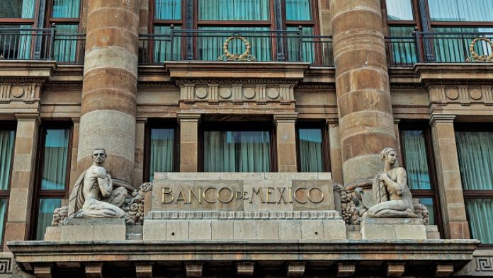 Banxico baja su proyección de crecimiento para México en 2024