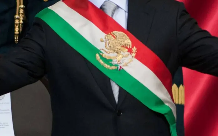 The Wall Street Journal señala a México de coquetear con la D1ctadura