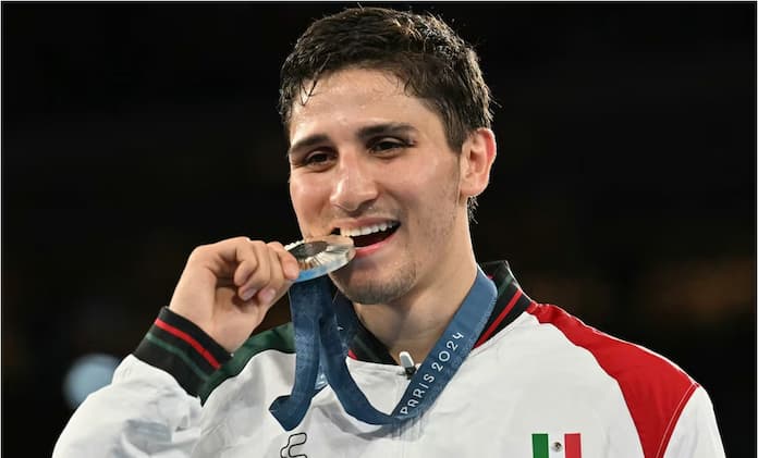 Marco Verde recibirá un regalo de lujo de Mazda por su medalla de plata y por ser un “orgullo” para México