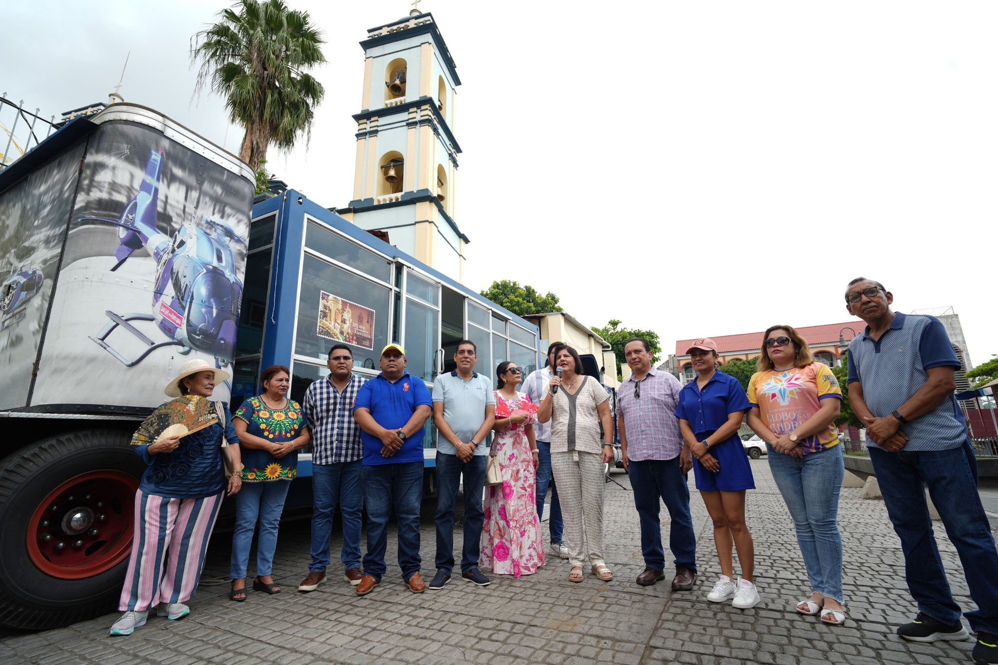 Gran Café de la parroquia presente en el Festival Internacional del Globo de Papel en San Andrés Tuxtla