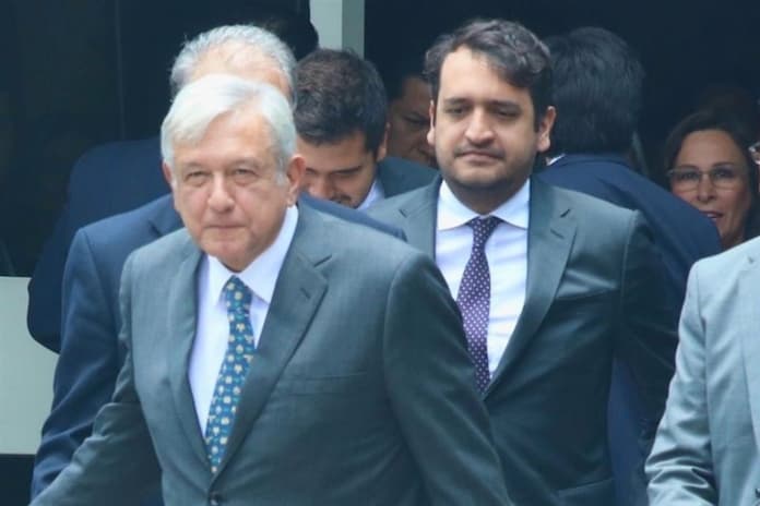 AMLO confirma que su hijo Andrés López participará en Morena