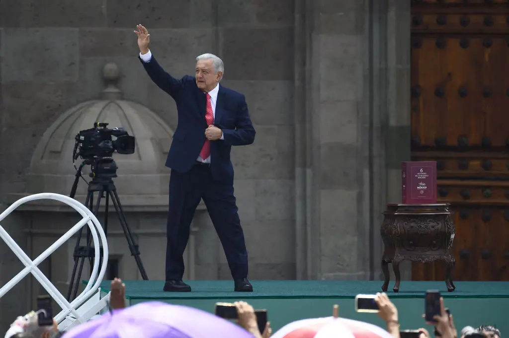 Oposición critican a AMLO por afirmar que el sistema de salud en México es mejor que el de Dinamarca