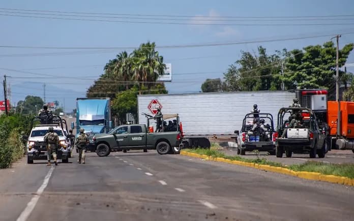 Rubén Rocha anuncia suspensión de clases en Culiacán por violencia