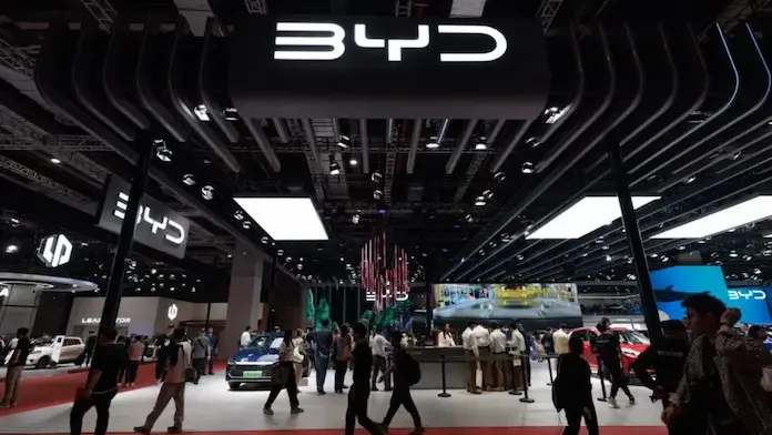 Ahora BYD ‘pausa’ su fábrica de vehículos chinos en México hasta saber si ganará Trump