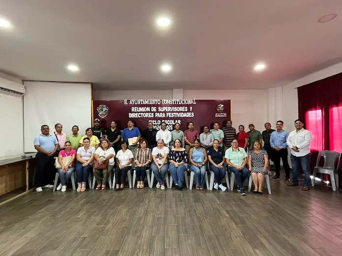 Gobierno de Catemaco encabeza reunión con supervisores y directores de instituciones educativas