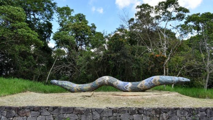 Atentado al patrimonio cultural; destruyen escultura de serpiente emplumada en Parque Natura