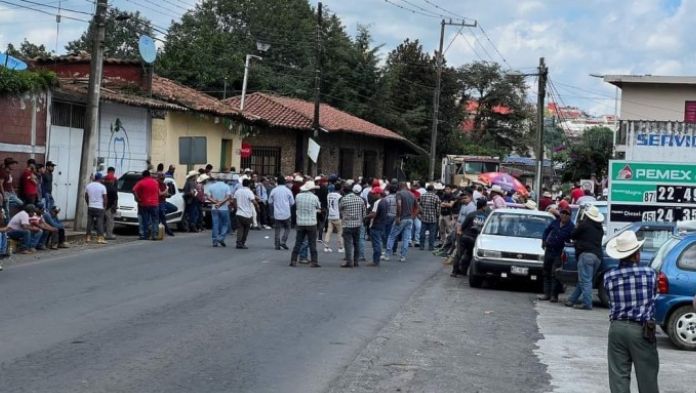 Enfrentamiento en Coscomatepec deja 1 muerto y 1 lesionado; se preparaban para manifestarse