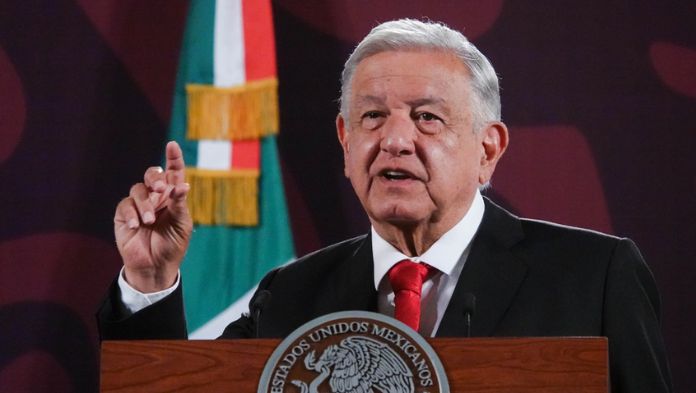 Envía AMLO dos iniciativas para financiar megaproyectos y regular uso de armas