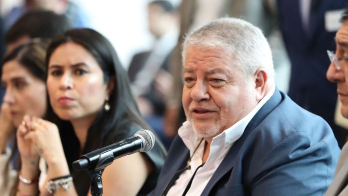 Exhorta Manuel Huerta desde el Senado a garantizar los derechos plenos del pueblo