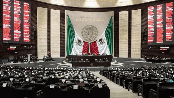 Ocho diputados oficializan que se van a Morena y PT. Uno es de Veracruz