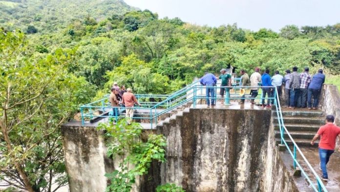 Liberan la presa Yuribia, tras acuerdos entre Coatzacoalcos y Tatahuicapan