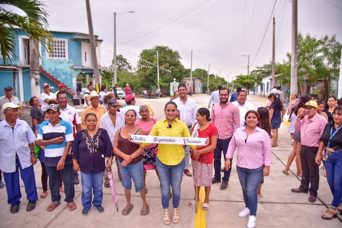 Inauguran segunda etapa de la calle Marcos Prieto en la localidad de Tres Zapotes
