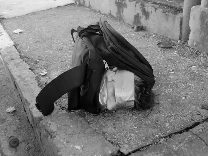 Arrojan c@bez@ hum@na en las instalaciones de Tránsito del Estado, en Minatitlán