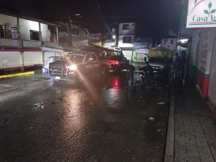 Ejecutan a balazos a masculino a un costado del mercado en San Andrés Tuxtla