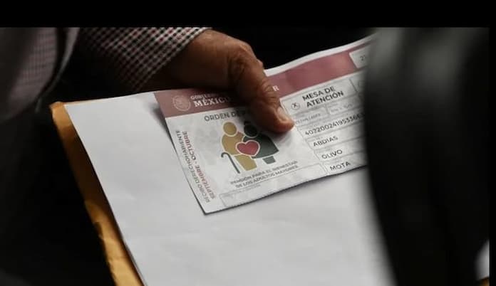 Diputados aprueban reducir edad para pensión a adultos mayores