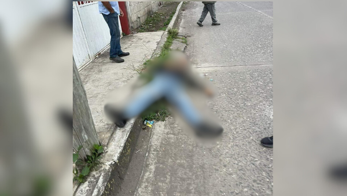 Ejecutan a joven afuera de un bar en Paso del Macho