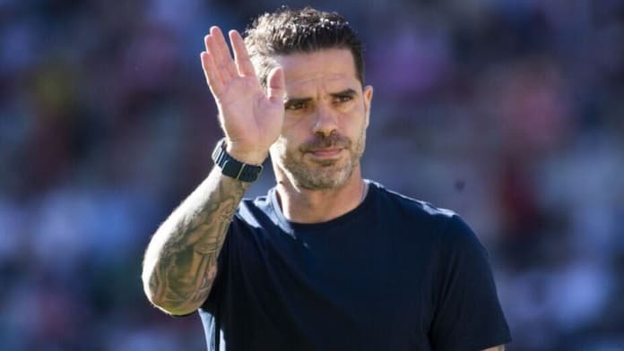 Chivas anuncia la salida del técnico Fernando Gago