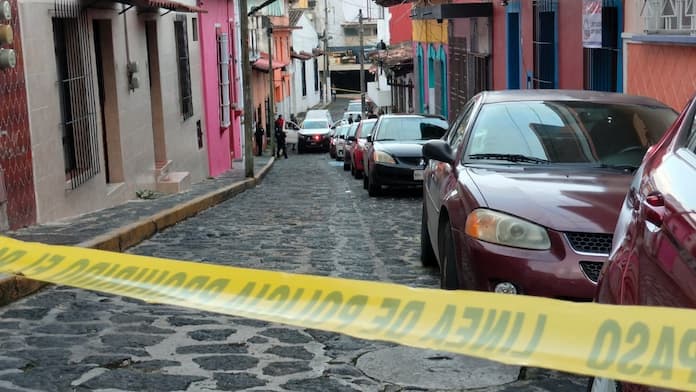 Localizan restos humanos de un cineasta en casa abandonada en Xalapa