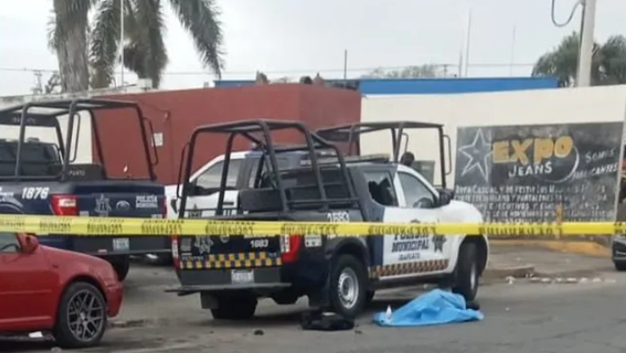 4sesinan a jefe de turno de la Policía Municipal en Irapuato; es el primer ataque mortal del sexenio