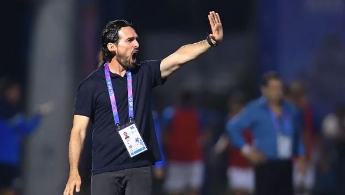 Gerardo Espinoza, otra opción para Chivas ante inminente salida de Gago