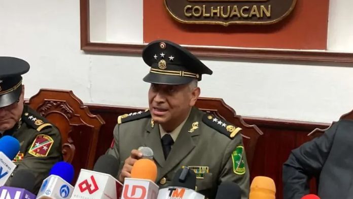 Relevan al militar que dijo que la paz en Sinaloa dependía de los narcos